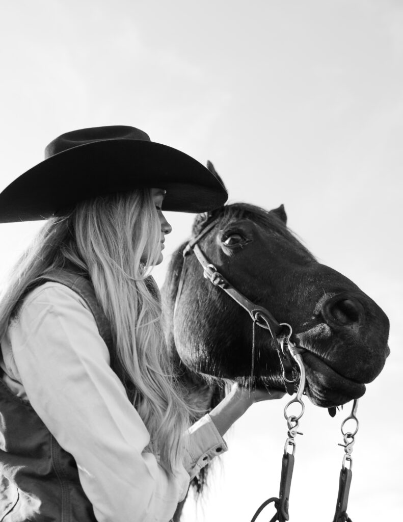 Montana Western Ranch Engagement Session, Western Engagement Session, Ranch Engagement, Texas Engagement, Texas Ranch Engagement, Engagement Photos, Western Engagement Outfit Inspo, Western Engagement Photographer, Montana Engagement Photographer, Texas Engagement Photographer