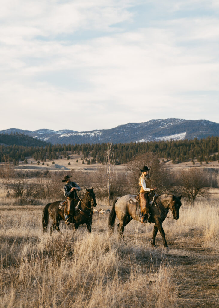 Montana Western Ranch Engagement Session, Western Engagement Session, Ranch Engagement, Texas Engagement, Texas Ranch Engagement, Engagement Photos, Western Engagement Outfit Inspo, Western Engagement Photographer, Montana Engagement Photographer, Texas Engagement Photographer