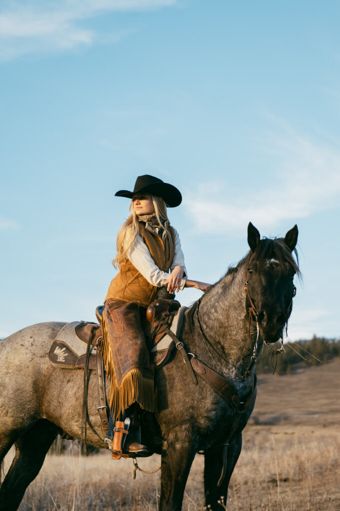 Montana Western Ranch Engagement Session, Western Engagement Session, Ranch Engagement, Texas Engagement, Texas Ranch Engagement, Engagement Photos, Western Engagement Outfit Inspo, Western Engagement Photographer, Montana Engagement Photographer, Texas Engagement Photographer