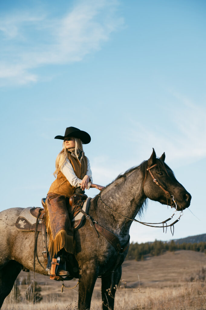 Montana Western Ranch Engagement Session, Western Engagement Session, Ranch Engagement, Texas Engagement, Texas Ranch Engagement, Engagement Photos, Western Engagement Outfit Inspo, Western Engagement Photographer, Montana Engagement Photographer, Texas Engagement Photographer