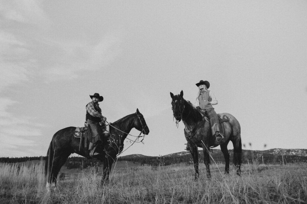 Montana Western Ranch Engagement Session, Western Engagement Session, Ranch Engagement, Texas Engagement, Texas Ranch Engagement, Engagement Photos, Western Engagement Outfit Inspo, Western Engagement Photographer, Montana Engagement Photographer, Texas Engagement Photographer