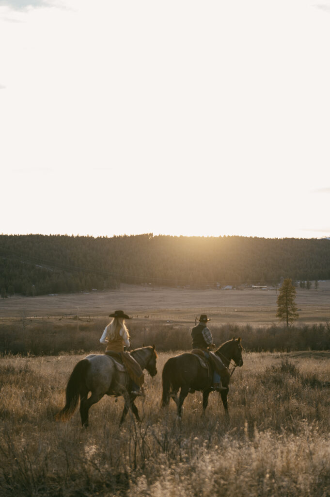 Montana Western Ranch Engagement Session, Western Engagement Session, Ranch Engagement, Texas Engagement, Texas Ranch Engagement, Engagement Photos, Western Engagement Outfit Inspo, Western Engagement Photographer, Montana Engagement Photographer, Texas Engagement Photographer