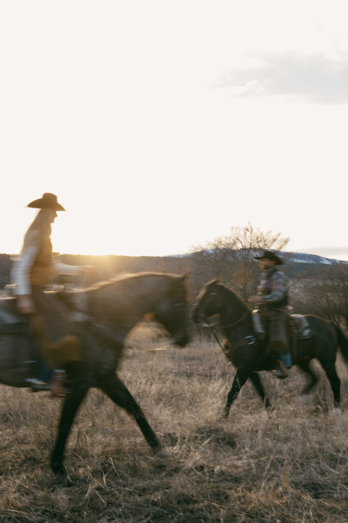 Montana Western Ranch Engagement Session, Western Engagement Session, Ranch Engagement, Texas Engagement, Texas Ranch Engagement, Engagement Photos, Western Engagement Outfit Inspo, Western Engagement Photographer, Montana Engagement Photographer, Texas Engagement Photographer