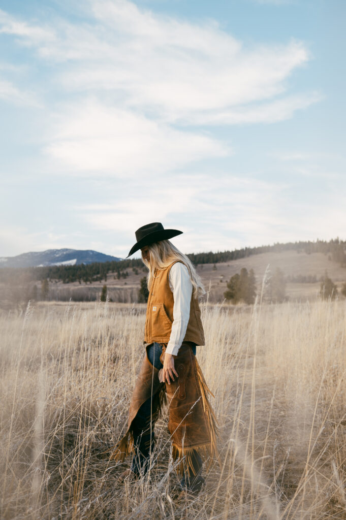 Montana Western Ranch Engagement Session, Western Engagement Session, Ranch Engagement, Texas Engagement, Texas Ranch Engagement, Engagement Photos, Western Engagement Outfit Inspo, Western Engagement Photographer, Montana Engagement Photographer, Texas Engagement Photographer