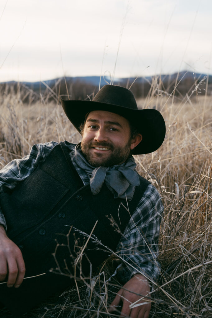 Montana Western Ranch Engagement Session, Western Engagement Session, Ranch Engagement, Texas Engagement, Texas Ranch Engagement, Engagement Photos, Western Engagement Outfit Inspo, Western Engagement Photographer, Montana Engagement Photographer, Texas Engagement Photographer